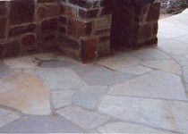 Material: Irregular slate stone paving